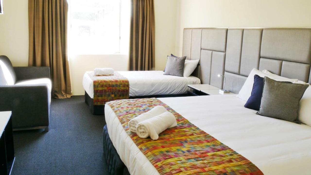 Country Capital Motel Тамуърт Екстериор снимка